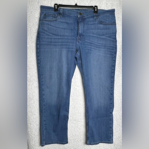 L.L. Bean Other - TWO LL Bean Jeans Mens 40x28 Blue BeanFlex Standard Fit Straight Leg Medium Wash